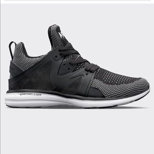 APL Ascend running shoe size 6.5